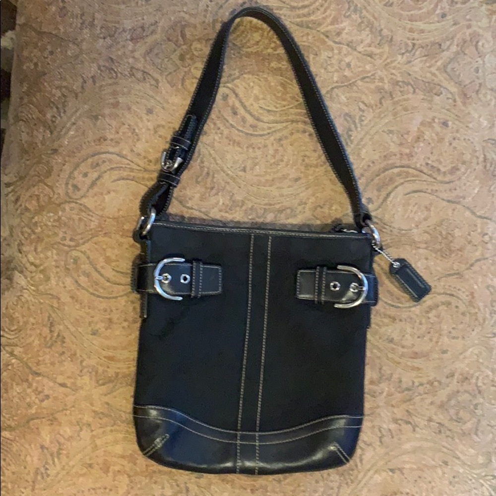 Coach Signature Style Shoulder Bag